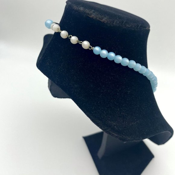 1930s Light Blue Beaded Necklace with Matching Earrings- Choker Length - Picture 4 of 7